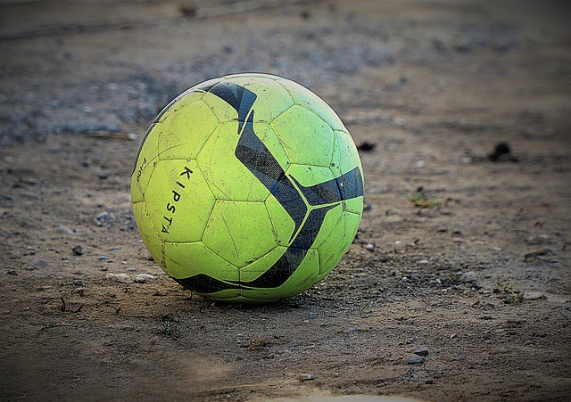 一切都指向 一切都指向